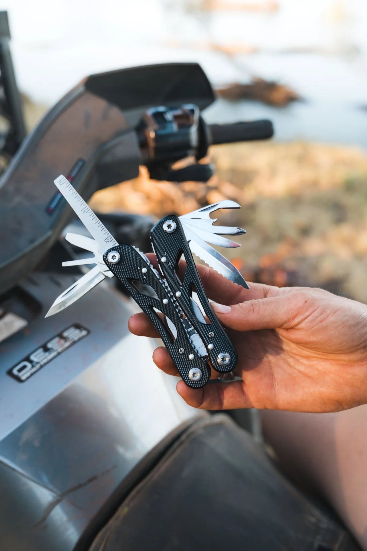 25 IN 1 MULTI TOOL PLIERS