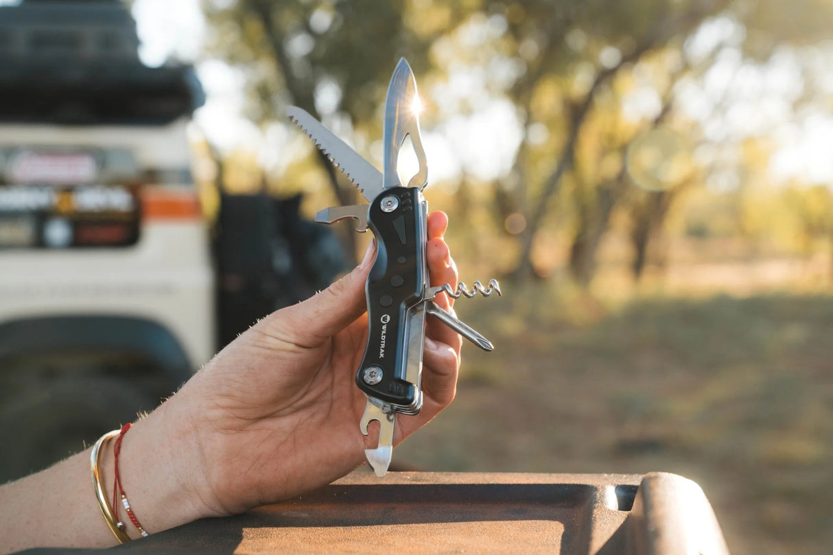 9 IN 1 MULTI TOOL WITH POCKET KNIFE