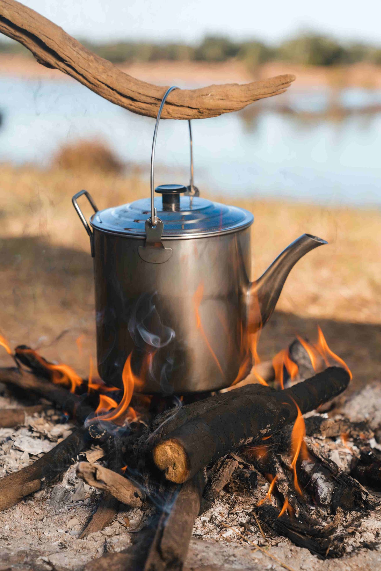 2.8L Aluminium Billy Teapot with Handle and Lid