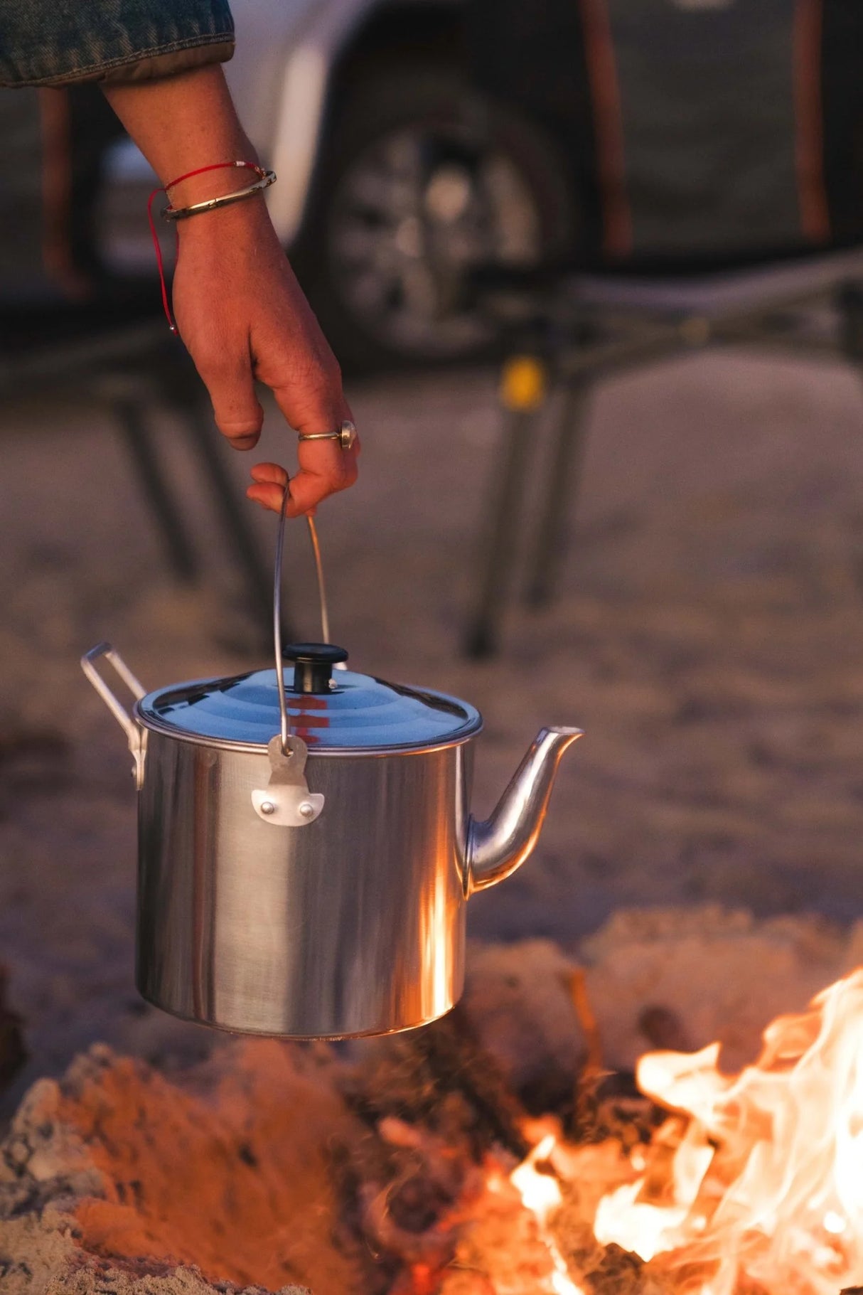 1.8L Aluminium Billy TeaPot with Handle